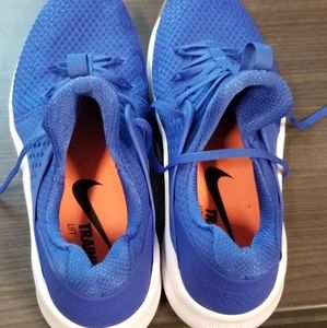 Nike Free Trainer v8